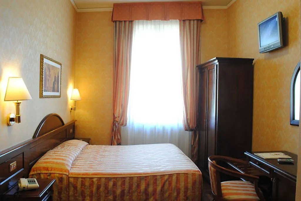 Hotel Boccaccio Firenze 3*,